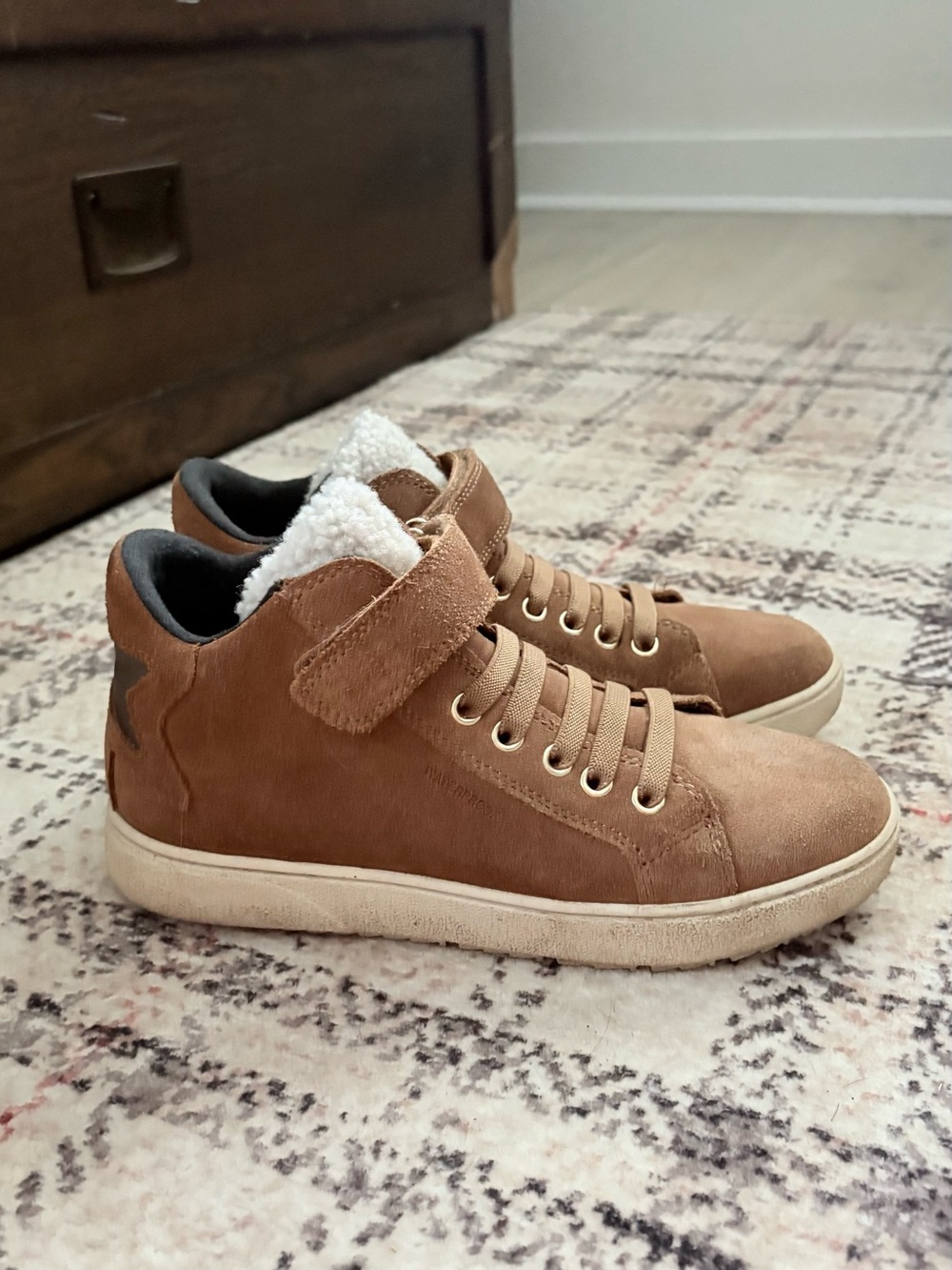 Geox White/Tan Sole Low-Profile Sneakers